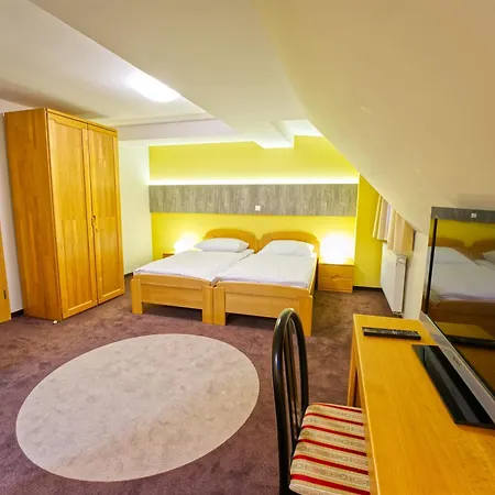 Sofia Hotel *